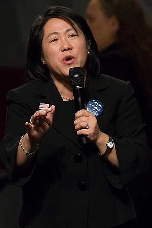 Minnesota state senator Mee Moua, the highest serving Hmong American politician, speaks at a rally on Oct. 30, 2008 in support of Barack Obama, Al Franken and other Minnesota Democratic candidates. Photo by Calebrw, from Wikipedia